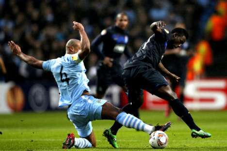 Manchester City-FC Porto (22/02/12): Kompany vs Varela