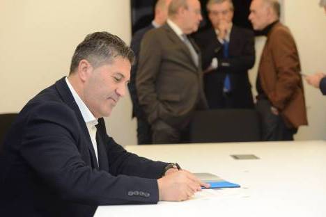 José Peseiro assina contrato com o FC Porto