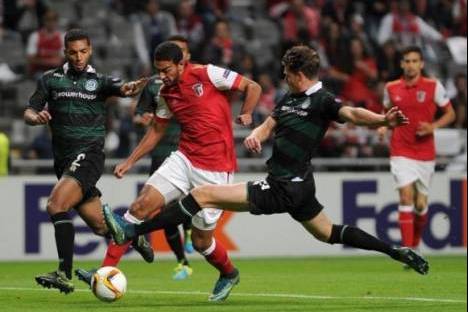 Ahmed Hassan (SC Braga) Entre adversários Gronningen