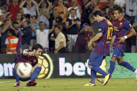 Barcelona festeja (Fàbregas, Messi e Alexis)