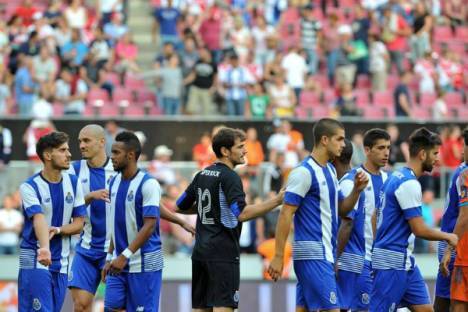 FC Porto festeja vitória frente ao Valência, 2015