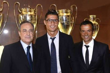 Cristiano Ronaldo com Jorge Mendes e Florentino Pérez