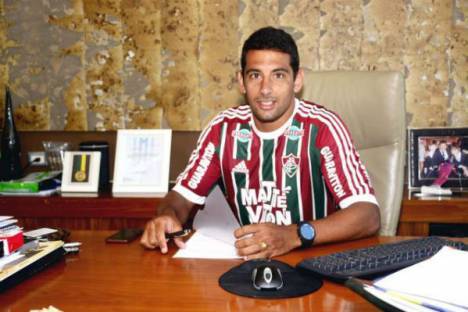 Diego Souza assina pelo Fluminense
