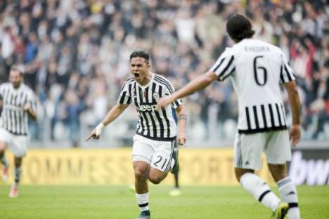 Paulo Dybala celebra (Juventus)
