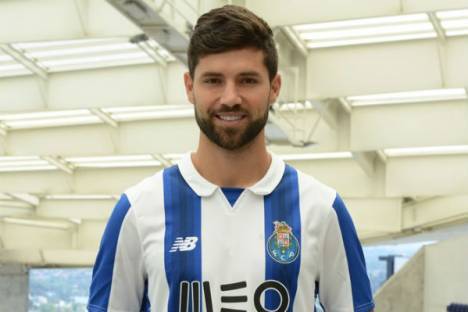 Felipe com camisola do FC Porto