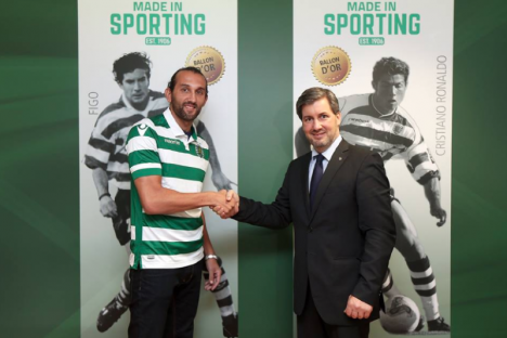 Hernán Barcos (Sporting) foto de assinatura com presidente