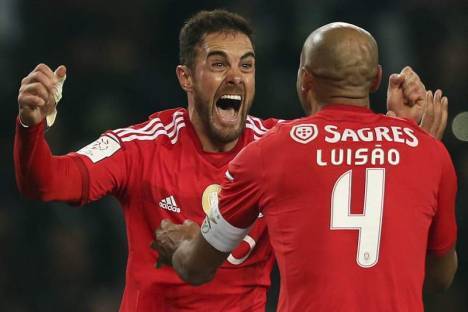 Luisão e Jardel (Benfica) Festejam juntos
