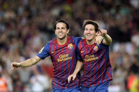 Messi e Fàbregas festejam