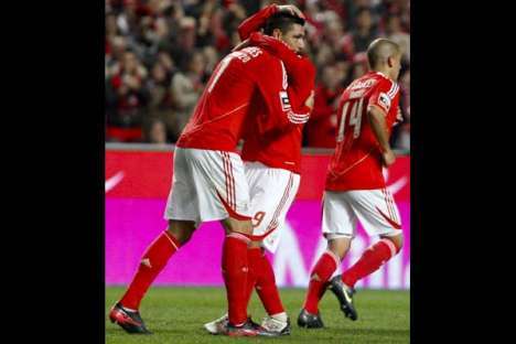 Benfica-V. Setúbal (14/01/12): Cardozo após golo