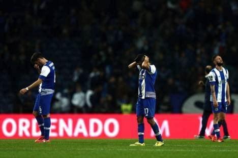 Jogadores do FC Porto desanimados