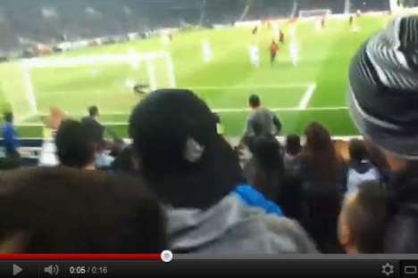 Vídeo do Youtube: Adeptos do FCP no jogo com o Manchester City