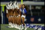 Imagens de 30/08/12 - Futebol Americano: cheerleaders dos Dallas Cowboys animam o público