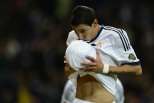 Di María beija a bola (Real Madrid)