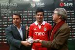 Miguel Rosa recebe prémio de melhor jogador do mês