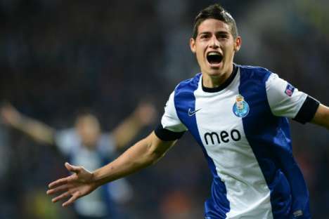 FC Porto-PSG (03/10/12): James festeja golo