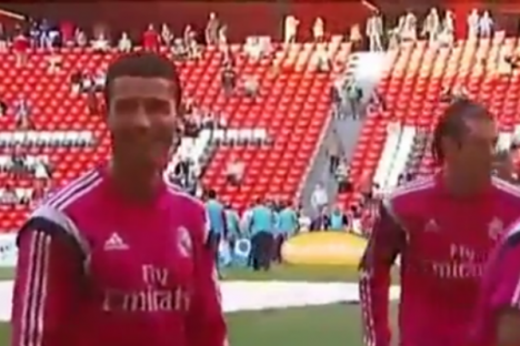 Vídeo: Cristiano Ronaldo sorri em treino