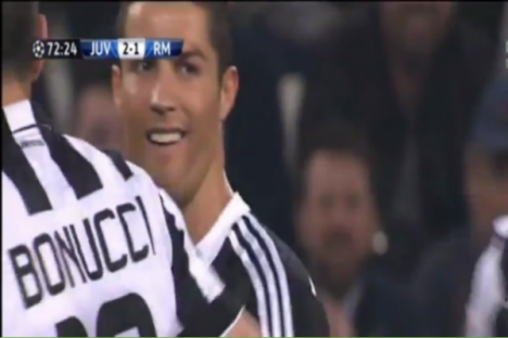 Vídeo: Cristiano Ronaldo vs Chiellini