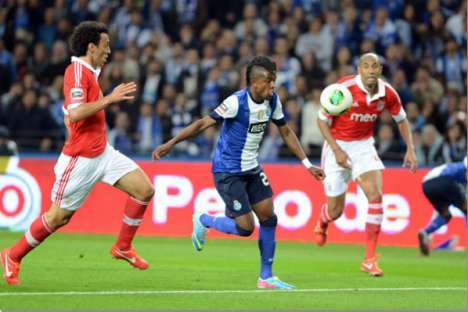 Kelvin vs Roderick e Luisão no FC Porto-Benfica (11/05/13)