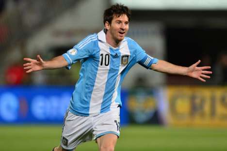 Imagens de 17/10/12 - Messi festeja golo no Chile-Argentina
