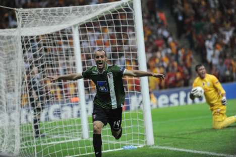 Rúben Micael festeja (Galatasaray-Sp. Braga)