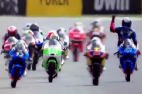 Vìdeo: Alex Rins festeja vitória em Moto GP