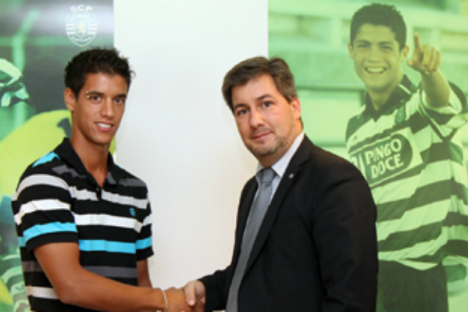 Diogo Salomão renova com o Sporting