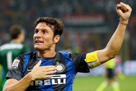 Javier Zanetti festeja no Inter