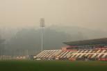 Estádio do Nacional com fumo de incêndios
