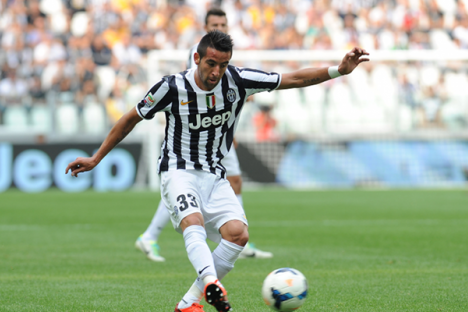 Mauricio Isla (Juventus) Remate