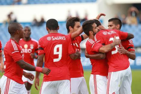 Benfica celebra golo de Talisca